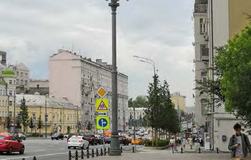 Аренда торговой площади в Москве, в жилом доме. Возле метро Красные ворота. Москва г, Садовая-Спасская ул, д 19 к1. Площадь: 75.00 кв.м. Цена: 150 000 руб