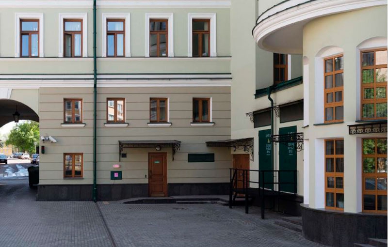 Аренда особняка в Москве, в БЦ Демидов Двор. Возле метро Бауманская. Москва г, Демидовский Б. пер, д 10/28. Площадь: 6280.00 кв.м. Цена: 12 030 000 руб