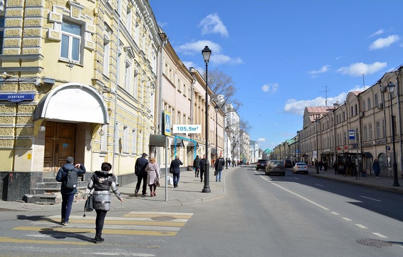 Продажа торговой площади в Москве. Возле метро Китай-город. Москва г, Покровка ул, д 3/7 с 1а. Площадь: 105.90 кв.м. Цена: 145 200 000 руб