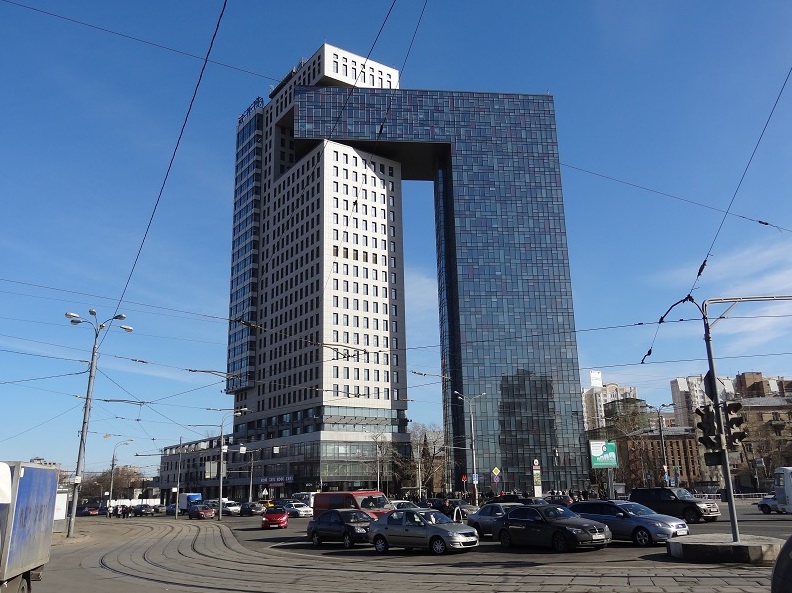 Аренда помещения свободного назначения в Москве. Возле метро Римская. Москва, Энтузиастов б-р, д 2. Площадь: 420.00 кв.м. Цена: 1 575 000 руб