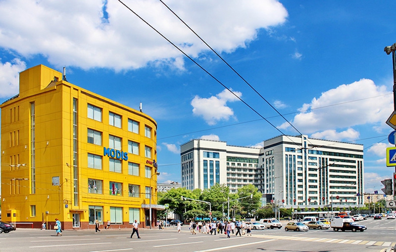 Продажа торговой площади в Москве, в ТЦ Сотый. Возле метро Пролетарская. Москва г, Воронцовская ул, д 49/28 с1. Площадь: 5400.00 кв.м. Цена: 900 000 000 руб