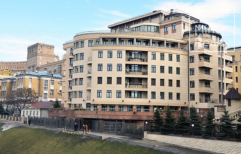 Продажа элитных квартир в ЖК Дом над водой. адрес: 7-й Ростовский пер, д 11