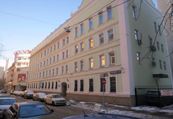 Аренда особняка в Москве. Возле метро Рижская. Москва г, Переяславский пер, д 4. Площадь: 2810.00 кв.м. Цена: 3 512 500 руб