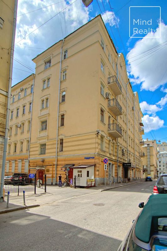 Продажа 4-комнатной элитной квартиры. площадь 136.00м2. цена: 75 000 000 руб