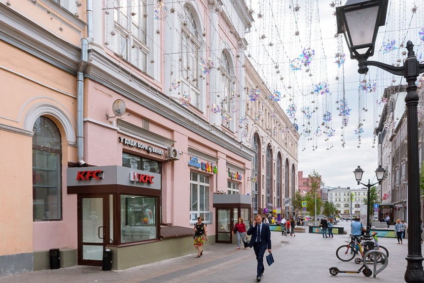 Продажа торговой площади в Москве. Возле метро Кузнецкий мост. Москва г, Рождественка ул, д 6/9/20стр9. Площадь: 447.00 кв.м. Цена: 190 000 000 руб