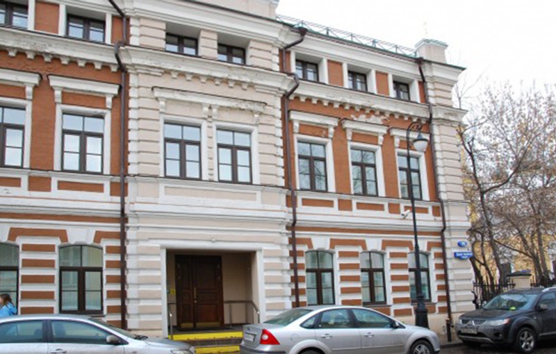 Аренда офиса в Москве. Возле метро Третьяковская. Москва г, Толмачевский Б. пер, д 16. Площадь: 88.00 кв.м. Цена: 278 700 руб