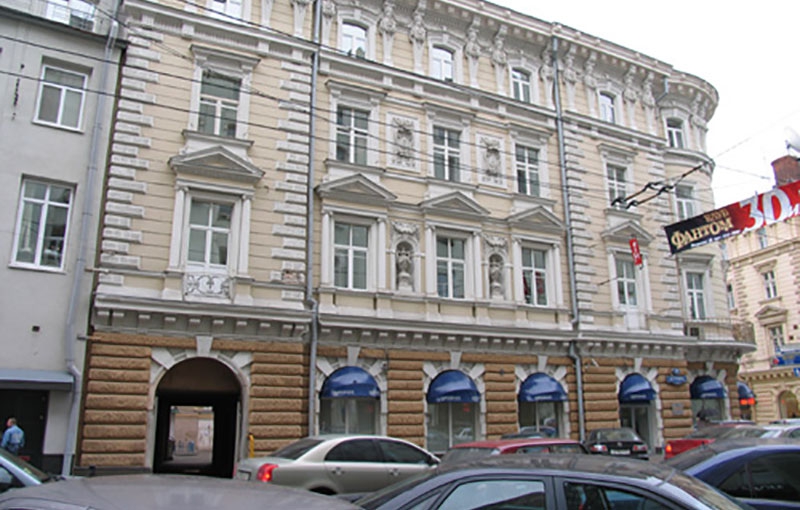 Аренда офиса в Москве. Возле метро Кузнецкий мост. Москва г, Петровка ул, д 20. Площадь: 110.00 кв.м. Цена: 210 000 руб