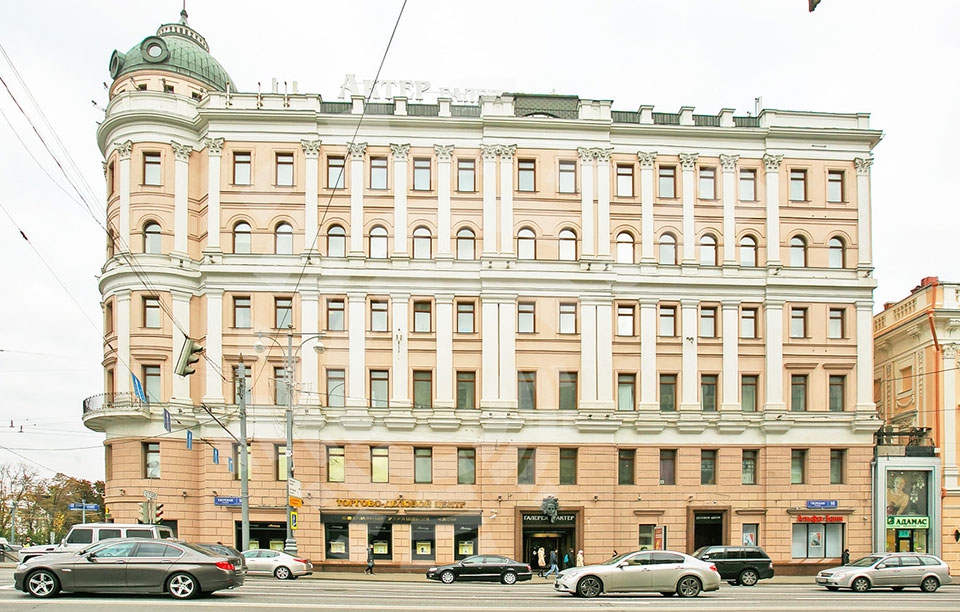 Аренда офиса в Москве. Возле метро Тверская. Москва, Тверская ул, д 16 с.1. Площадь: 53.80 кв.м. Цена: 121 050 руб