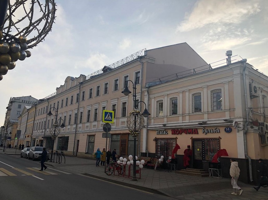 Аренда торговой площади в Москве. Возле метро Новокузнецкая. Москва г, Пятницкая ул, д 16. Площадь: 28.60 кв.м. Цена: 650 000 руб