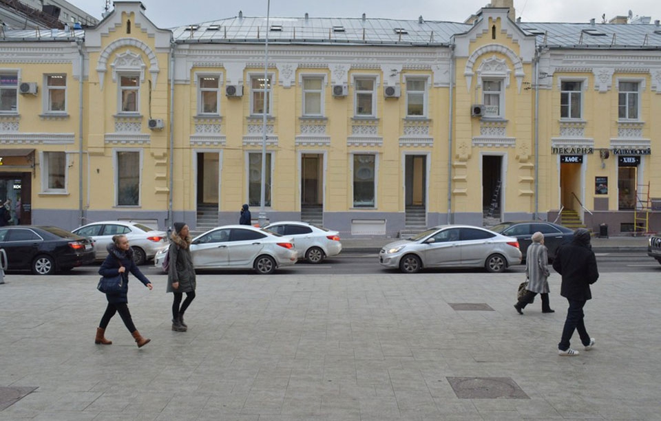 Аренда торговой площади в Москве. Возле метро Чистые пруды. Москва, Мясницкая ул, д 30/1/2 с.2. Площадь: 75.00 кв.м. Цена: 950 000 руб