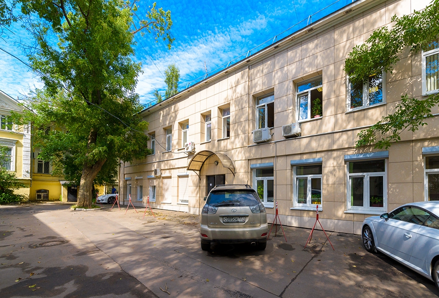 Продажа особняка в Москве. Возле метро Новослободская. Москва г, Долгоруковская ул, д 33 стр. 8. Площадь: 823.00 кв.м. Цена: 160 000 000 руб