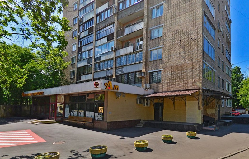 Продажа торговой площади в Москве, в жилом доме. Возле метро Павелецкая. Москва г, Новокузнецкий 1-й пер, д 5-7. Площадь: 291.35 кв.м. Цена: 100 500 000 руб