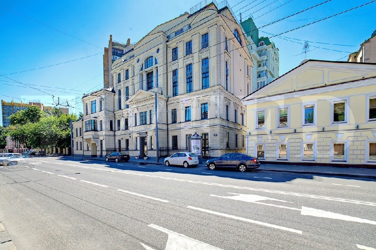 Продажа ПСН в Москве. Возле метро Арбатская. Москва г, Никитская Б. ул, д 45. Площадь: 601.20 кв.м. Цена: € 10 000 000