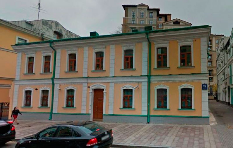 Аренда особняка в Москве. Возле метро Менделеевская. Москва г, Долгоруковская ул, д 19с1. Площадь: 387.30 кв.м. Цена: 1 065 075 руб