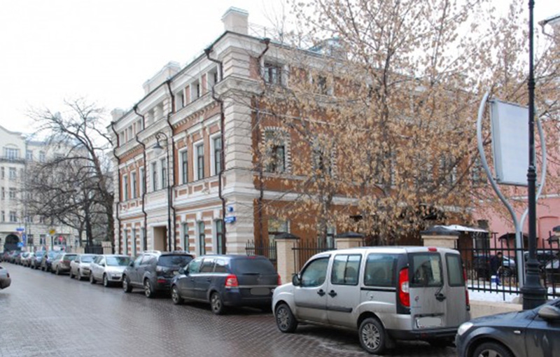 Аренда офиса в Москве. Возле метро Третьяковская. Москва г, Толмачевский Б. пер, д 16. Площадь: 124.00 кв.м. Цена: 392 700 руб