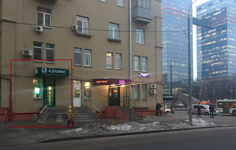 Аренда торговой площади в Москве. Возле метро Аэропорт. Москва, Ленинградский пр-кт, д 56. Площадь: 58.00 кв.м. Цена: 350 000 руб