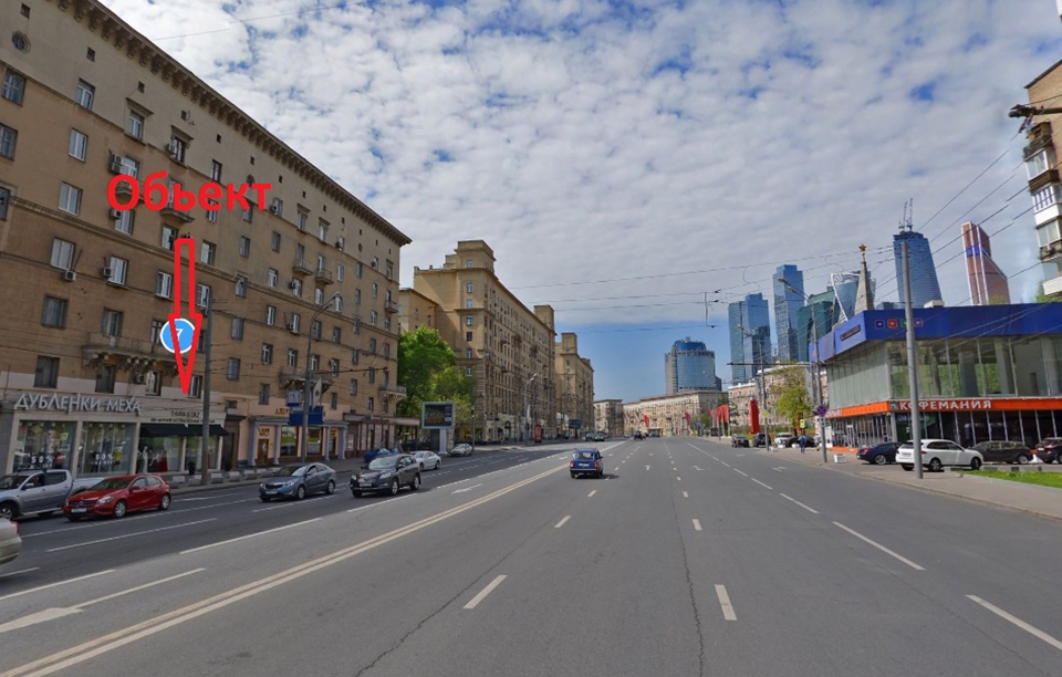 Аренда торговой площади в Москве, в жилом доме. Возле метро Киевская. Москва г, Дорогомиловская Б. ул, д 7. Площадь: 190.00 кв.м. Цена: 550 000 руб