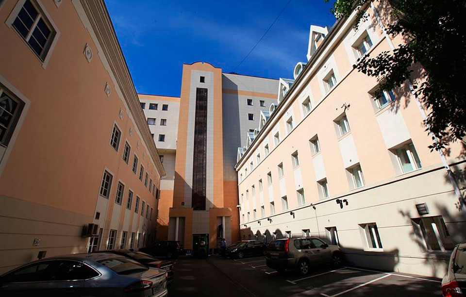 Аренда офиса в Москве. Возле метро Спортивная. Москва, Усачева ул, д 33 с.2. Площадь: 461.00 кв.м. Цена: 768 833 руб