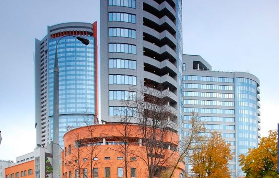 Аренда офиса в Москве, в БЦ Монарх. Возле метро Динамо. Москва г, Ленинградский пр-кт, д 31 А с1. Площадь: 310.00 кв.м. Цена: 775 000 руб